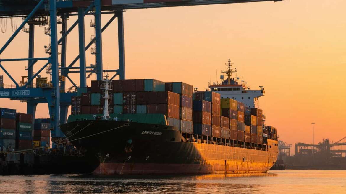 Air freight from China to USA: Price Comparison, Fast Delivery & Customs Clearance Guide